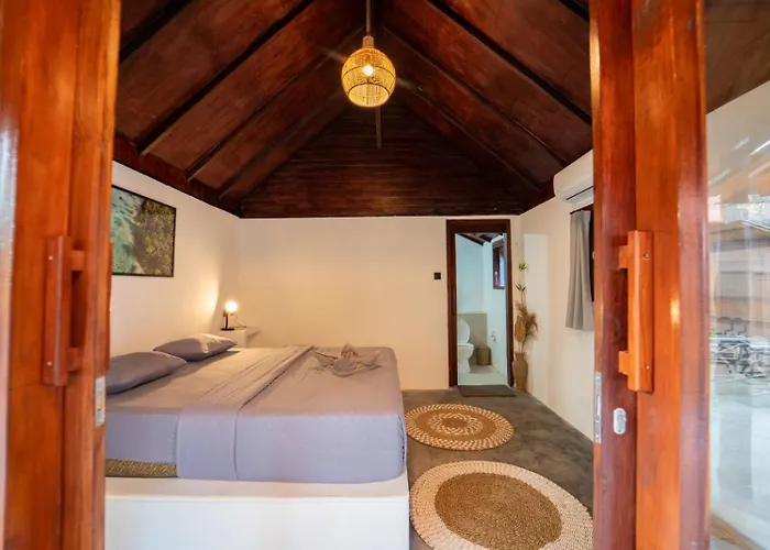Jepun Bangalow 1 ホームステイ ウルワツ
